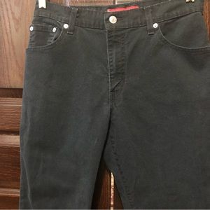 Levi’s 550 black jeans it is a relaxed fit